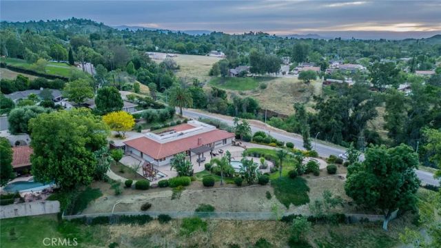 5300 Via San Jacinto, Riverside, CA 92506