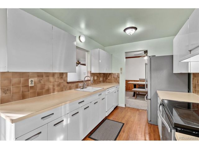 2214 11th St, Greeley, CO 80631