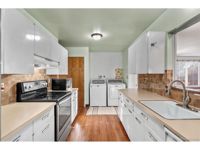 2214 11th St, Greeley, CO 80631