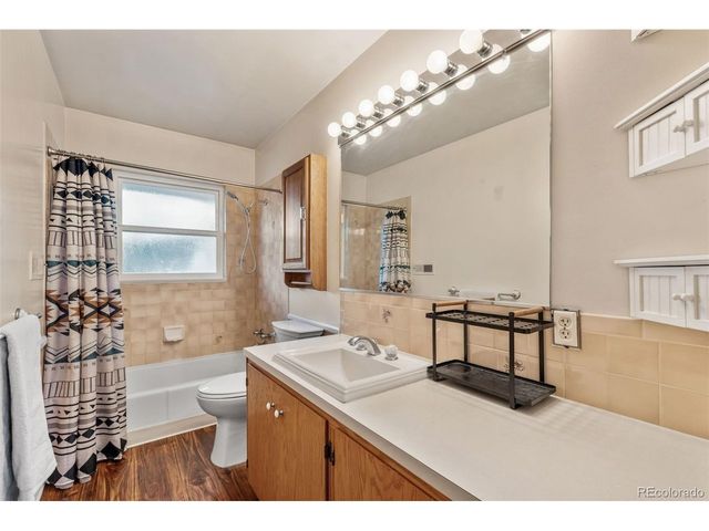 2214 11th St, Greeley, CO 80631