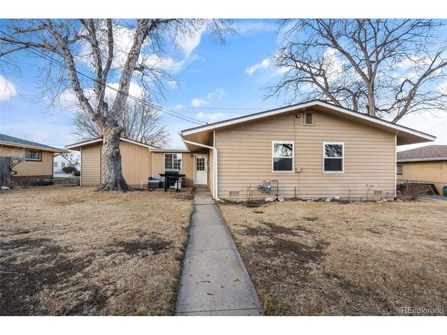 2214 11th St, Greeley, CO 80631