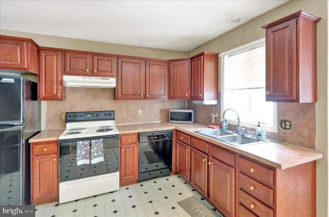 457 EPSILON DR, Wernersville, PA 19565