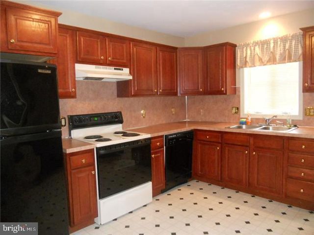 457 EPSILON DR, Wernersville, PA 19565