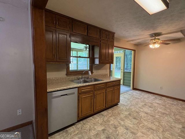 4830 Squirrel Creek Drive, Gainesville, GA 30506