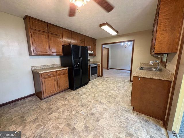 4830 Squirrel Creek Drive, Gainesville, GA 30506