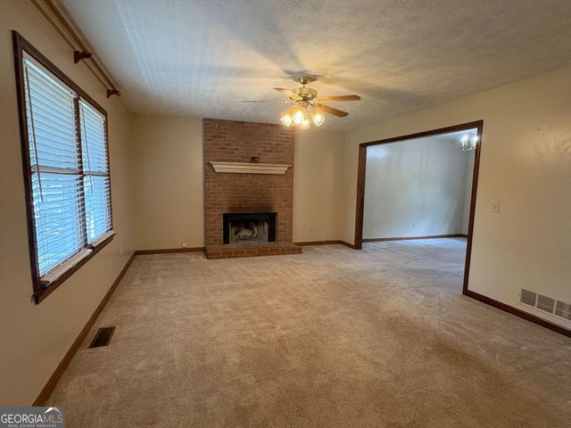 4830 Squirrel Creek Drive, Gainesville, GA 30506