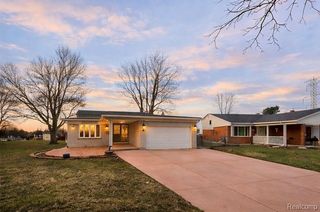 32607 Lancaster Drive, Warren, MI 48088