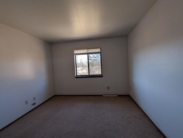 7721 N 60th STREET N, Milwaukee, WI 53223