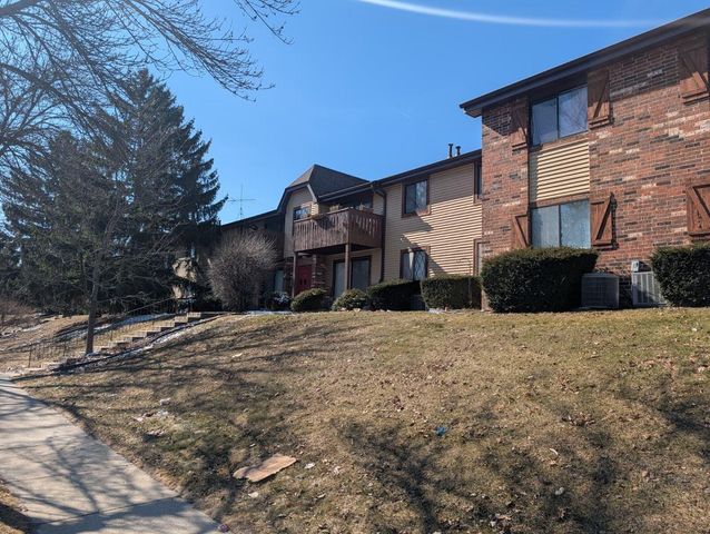 7721 N 60th STREET N, Milwaukee, WI 53223