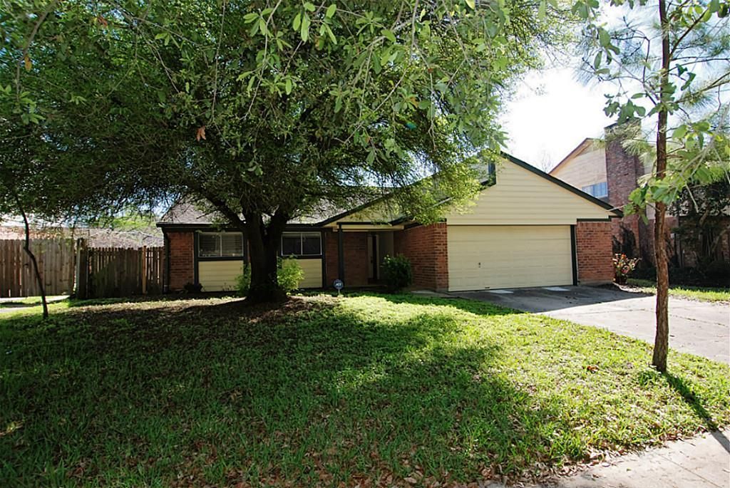 7511 Harpers Glen Lane, Houston, TX 77072