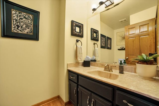 2217 Stonehaven Drive, Plainfield, IL 60586