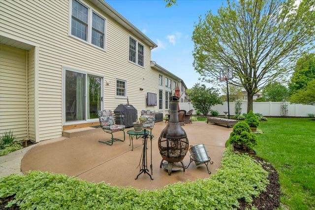 2217 Stonehaven Drive, Plainfield, IL 60586