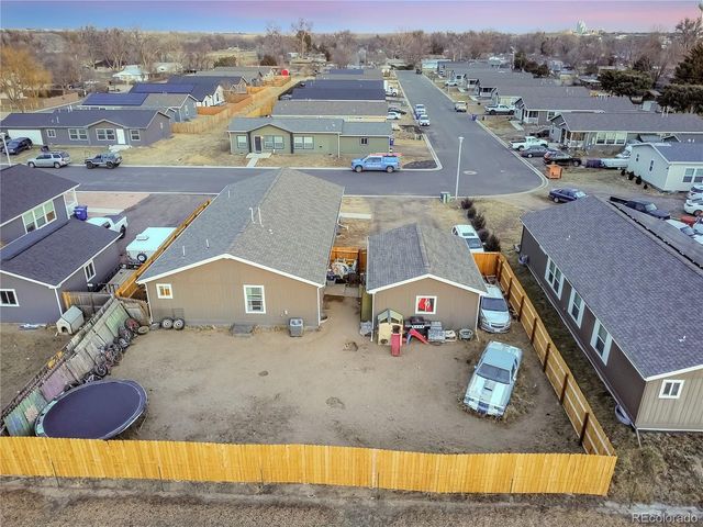 120 Juniper Cir, Log Lane Village, CO 80705