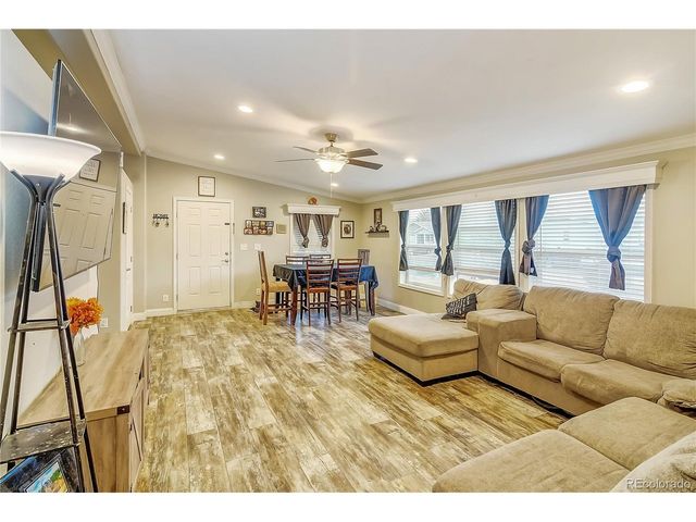 120 Juniper Cir, Log Lane Village, CO 80705