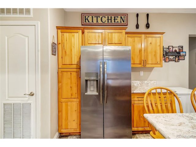 120 Juniper Cir, Log Lane Village, CO 80705