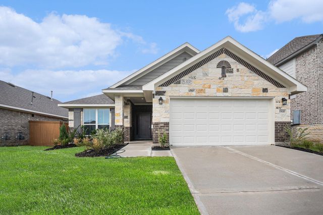 2202 Lierna Drive, Texas City, TX 77568