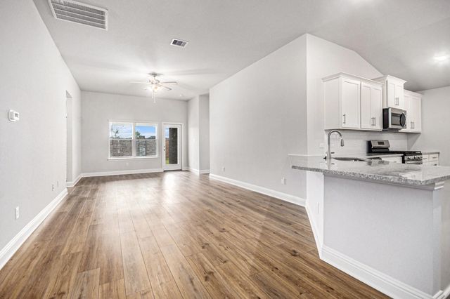 2202 Lierna Drive, Texas City, TX 77568