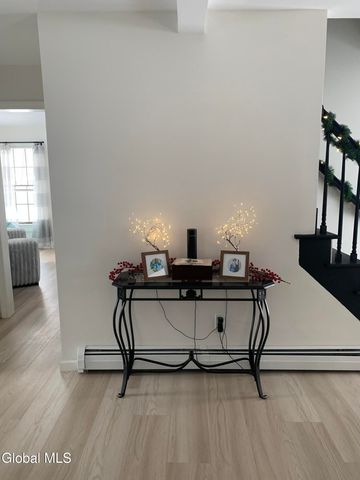 438 Dixon Rd, Queensbury, NY 12804