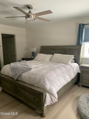 438 Dixon Rd, Queensbury, NY 12804