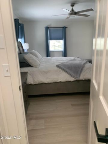 438 Dixon Rd, Queensbury, NY 12804