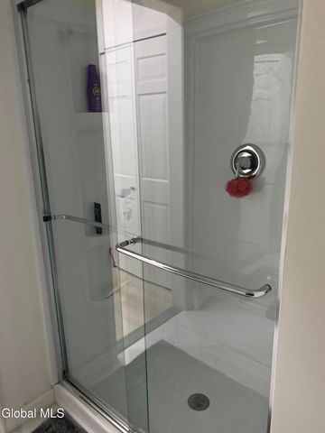 438 Dixon Rd, Queensbury, NY 12804