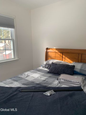 438 Dixon Rd, Queensbury, NY 12804