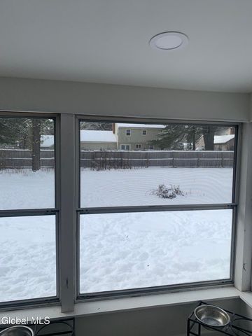 438 Dixon Rd, Queensbury, NY 12804