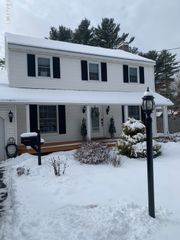 438 Dixon Rd, Queensbury, NY 12804