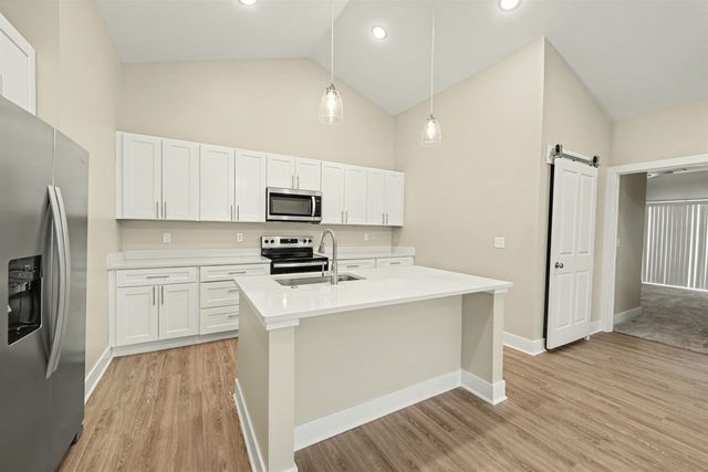 2713 Amelia Ln., Salina, KS 67401