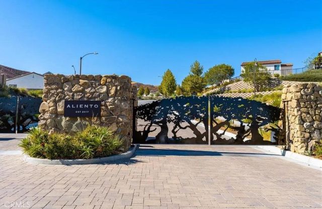 18619 Cedar Crest Drive, Canyon Country, CA 91387