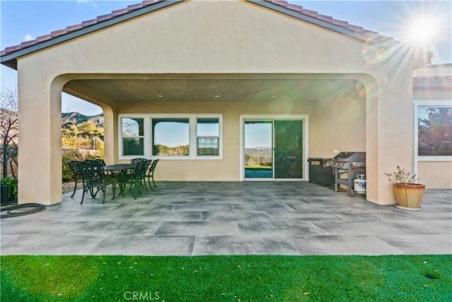 18619 Cedar Crest Drive, Canyon Country, CA 91387