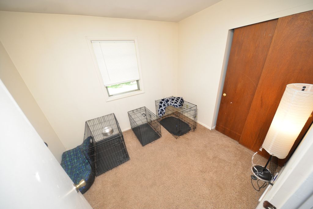 Image 25 of property listing at 8 E Crownview, Mt Vernon, IL 62864
