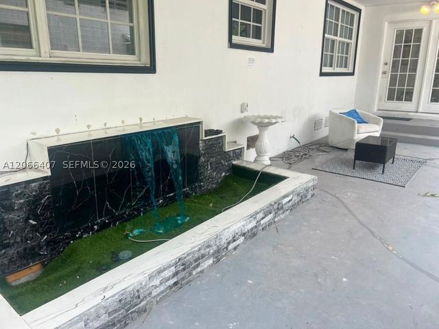 701 N 14th Ave, Hollywood, FL 33020