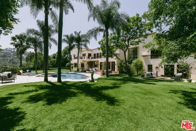 3364 Clerendon Road, Beverly Hills, CA 90210