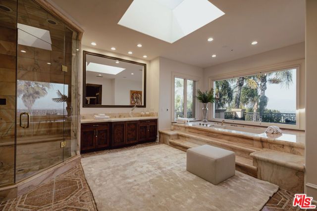 3364 Clerendon Road, Beverly Hills, CA 90210