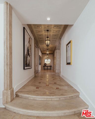 3364 Clerendon Road, Beverly Hills, CA 90210