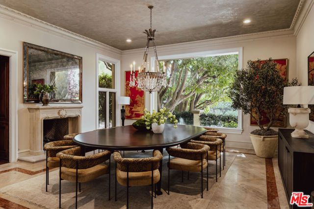 3364 Clerendon Road, Beverly Hills, CA 90210