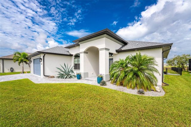 940 BOUNDARY BOULEVARD, Rotonda West, FL 33947