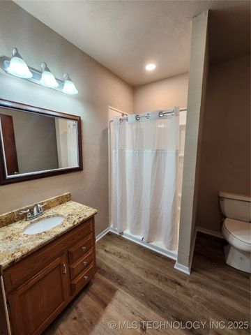 604 N Oak Street, Checotah, OK 74426