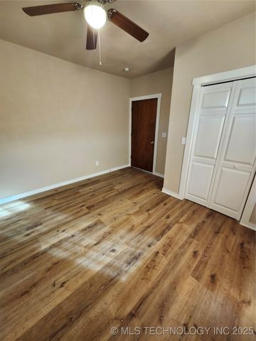 604 N Oak Street, Checotah, OK 74426