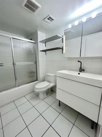 1800 NW 24th Avenue 219, Miami, FL 33125