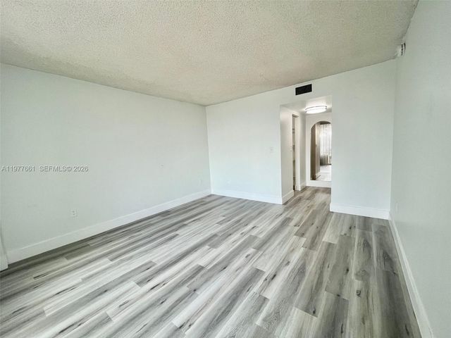 1800 NW 24th Avenue 219, Miami, FL 33125