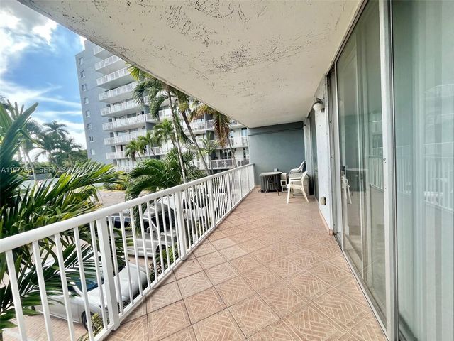 1800 NW 24th Avenue 219, Miami, FL 33125