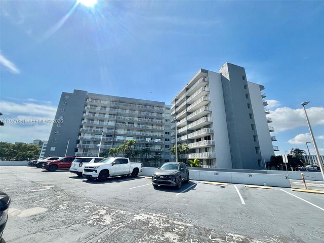 1800 NW 24th Avenue 219, Miami, FL 33125