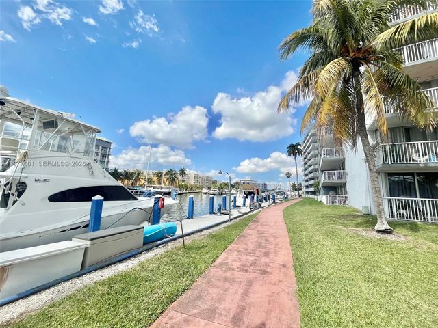 1800 NW 24th Avenue 219, Miami, FL 33125