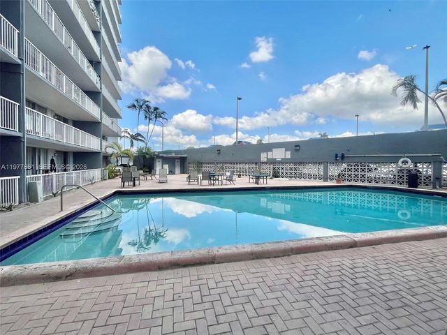 1800 NW 24th Avenue 219, Miami, FL 33125