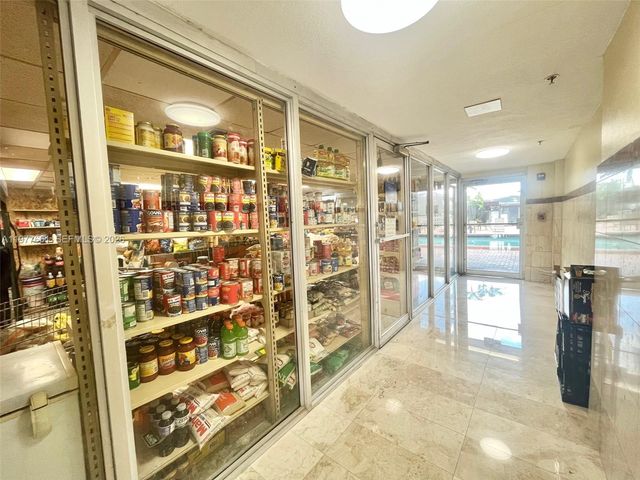 1800 NW 24th Avenue 219, Miami, FL 33125
