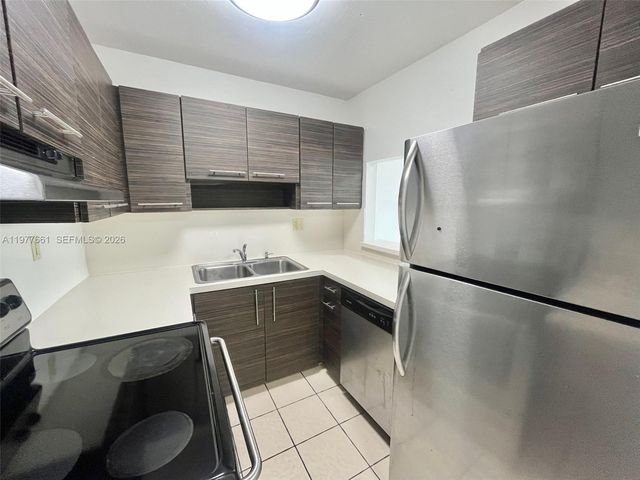 1800 NW 24th Avenue 219, Miami, FL 33125