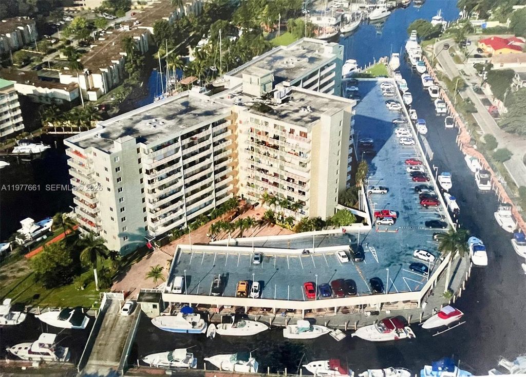 1800 NW 24th Avenue 219, Miami, FL 33125