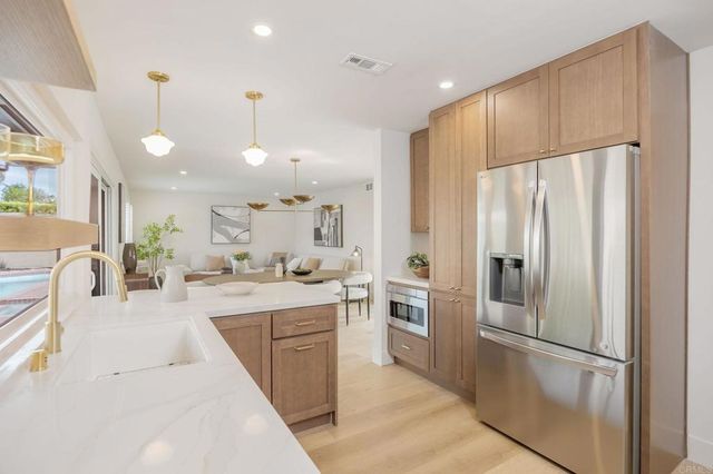 17690 San Rafael St, Fountain Valley, CA 92708